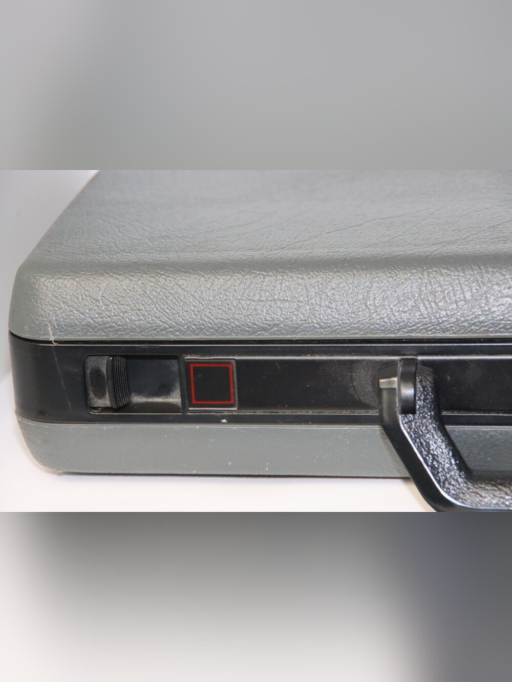 Samsonite Hard Shell Briefcase - Picture 3 of 8
